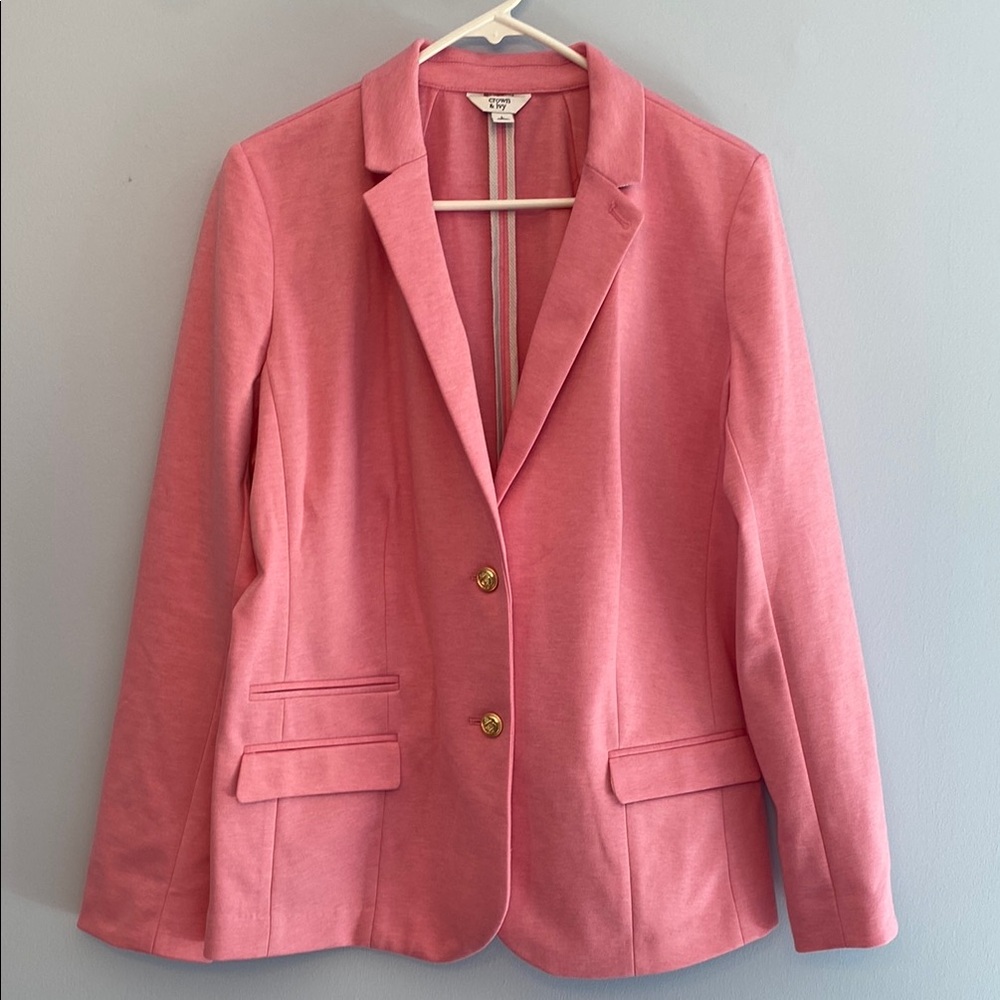 NWOT Crown & Ivy Women’s Pink Blazer